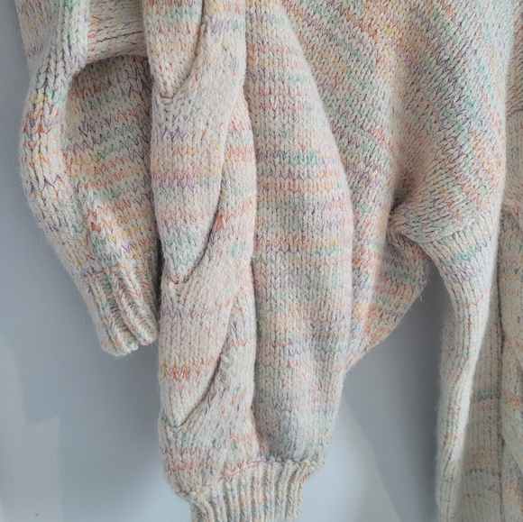 Womens Pastel Colors Sweater - Picture 4 of 6